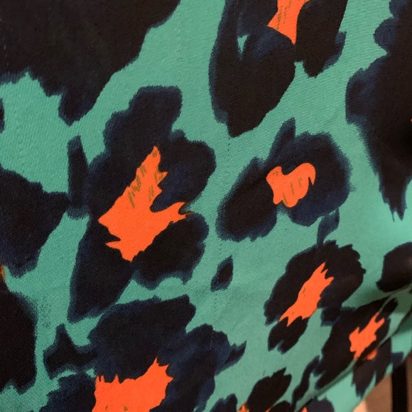 CABi tee - Picture 3 of 5